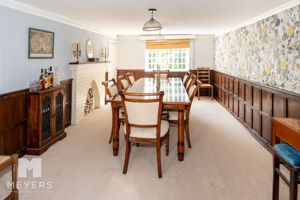 Photo 27- click for photo gallery